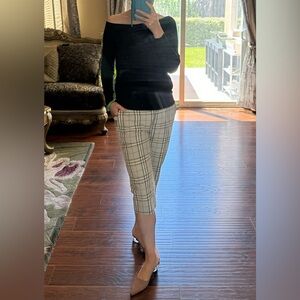 Burberry capri pants
